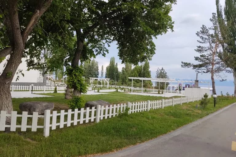 Чайка Резорт 16
